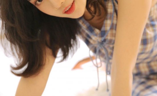 氧气美女高挑性感长腿美女写真