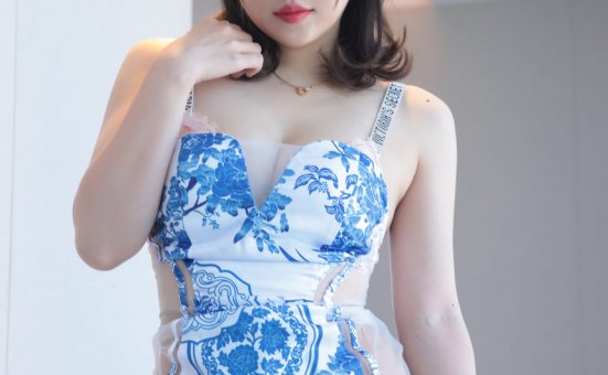 小女巫露娜 – NO.045 青花瓷旗袍[127P-773.8M]