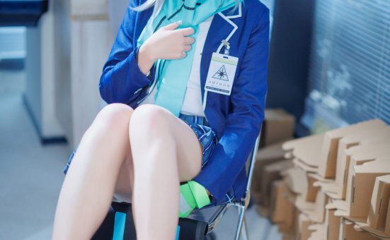 lunana – 场照 砂狼白子[16P-130MB]