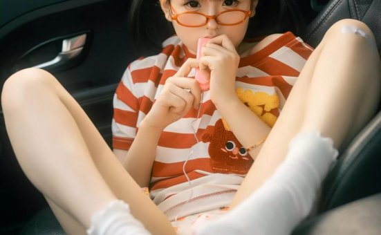 幼水铃衣 –NO.002 周末郊游 [62P-171MB]