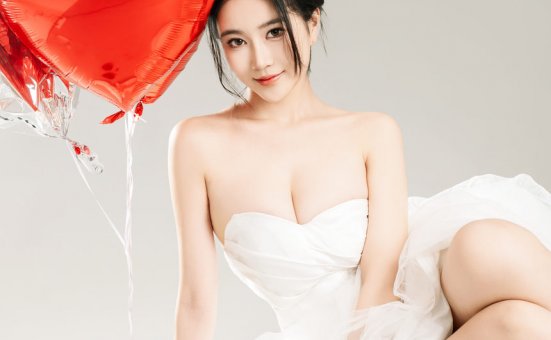 年年nnian –  LOVE 情人节特别篇 [80P-798MB]