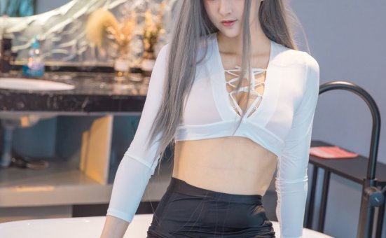 冬马路纱- 浴缸湿身黑丝[23P-410MB]