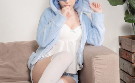 Limerence原创 NO.098 异世界新人之之初次Re小猫咪睡衣雷姆[140P+1V／1.82GB]