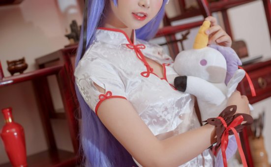 面饼仙儿 –  独角兽旗袍 [20P-230MB]