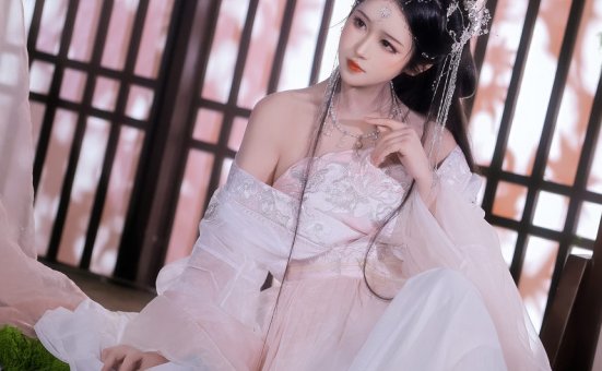 上杉绘黎落-原创-被人跟踪[101P-655MB]