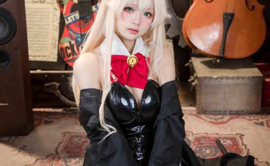 九柒喵-蔚蓝档案-笑面教授兔女郎[36P-261MB]