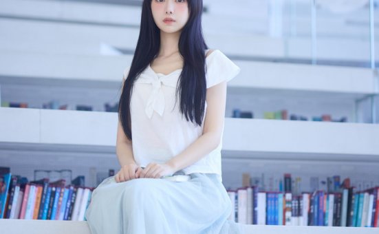 Shika小鹿鹿 – 图书馆[16P-294.7M]