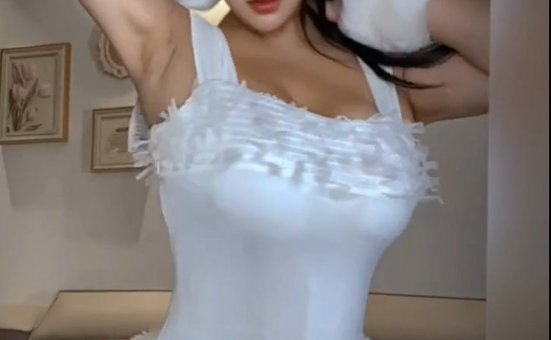 微密圈-严厉的王老师[大摆锤完整版 [1V-36.2MB]