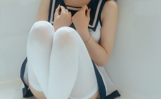 幼水铃衣 – NO.009 梦浴少女[81P+1V-2.23G]