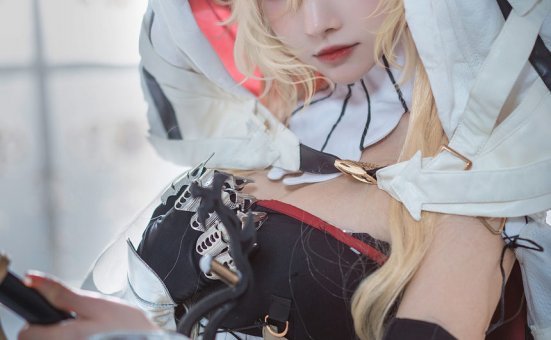 一千只猫薄禾 – 烛骑士 薇薇安娜 [12P-124MB]