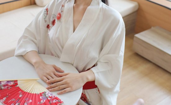 梨霜儿《少女和服》原版写真 [110P-689MB]