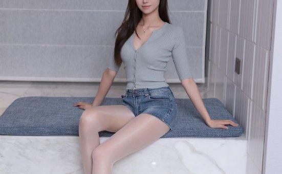 [XiuRen秀人网] 2025.10.17 No.10881 kiki柚柚 [80+1P]