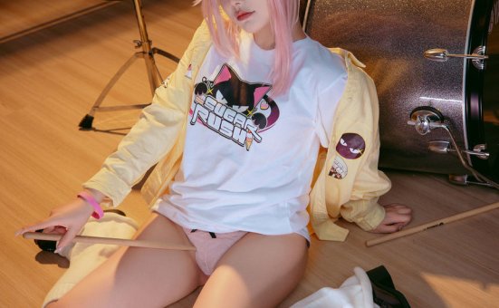 咬一口兔娘(Yiko湿润兔) – 悠闲夏日 蓝色档案[50P-107.4M]