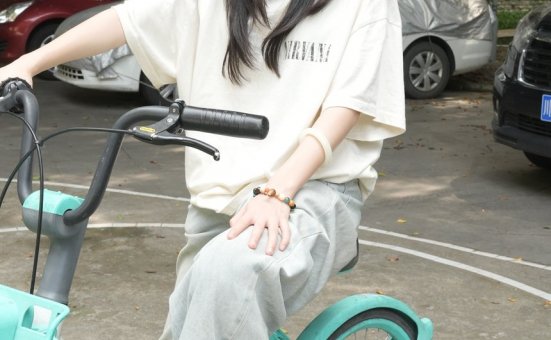 青柠映画 011 – 阿慌 共享单车裸足 [133P2V-9.45GB]