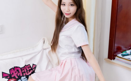 物恋传媒 No.2550 泡泡-运动鞋、皮鞋、两双白棉袜、裸足 [204P1V-8.28GB]