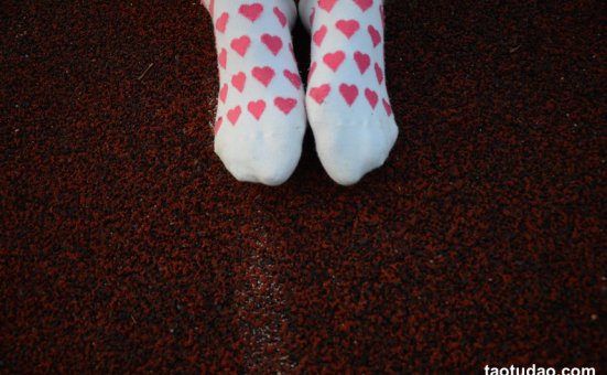 [战前女神] 恋足美腿棉袜女神级摄影套图 2015.05.05特辑 [114P+274M]